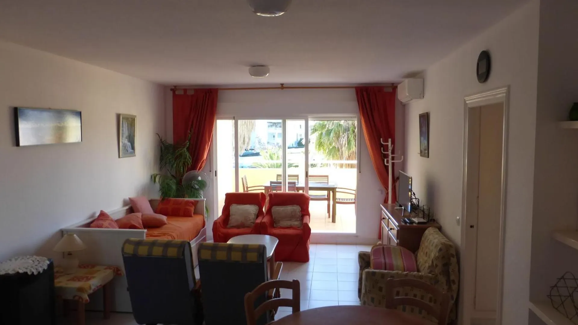 Beautiful 2 Bedroom, 2 Bathroom Apartment Roquetas de Mar